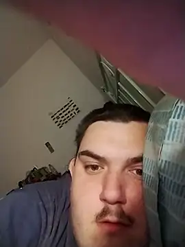 Snapshot of Piono chatting on 17, 3, 2025 Piono online show from 17, 3, 2025