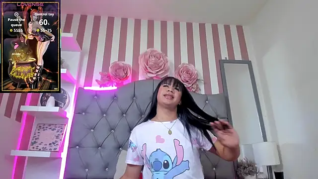 Snapshot of Samantha_Evans_18 chatting on 26, 9, 2025 Samantha Evans 18 online show from 26, 9, 2025