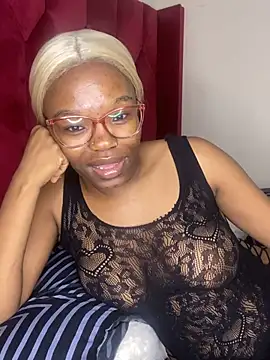 YummyMelanin117 online show from 18, 2, 2026