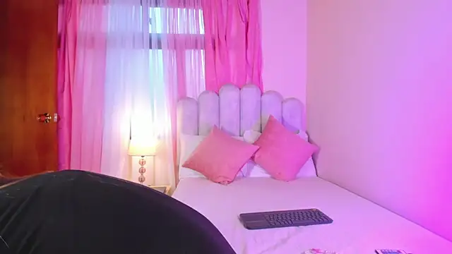 zaraquiinn online show from 14, 11, 2025