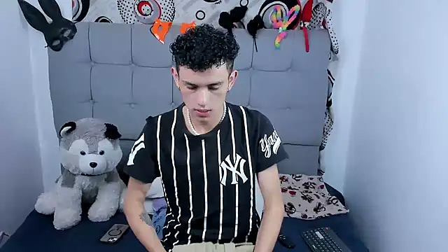 jeims hotboy online show from 11, 9, 2025