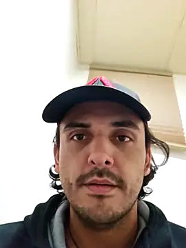 Snapshot of Jozaza92 chatting on 12, 9, 2025 Jozaza92 online show from 12, 9, 2025