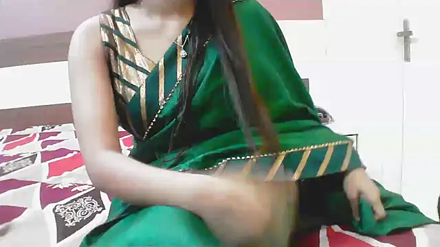 Snapshot of ragini_m_m_s chatting on 30, 10, 2025 ragini m m s online show from 30, 10, 2025