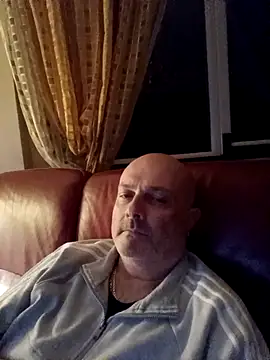 Alexis Bull online show from 3, 12, 2025