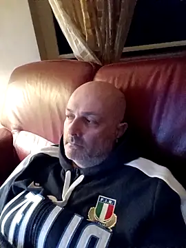 Alexis Bull online show from 14, 2, 2026