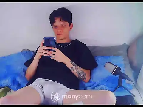 santihot089 online show from 14, 2, 2026