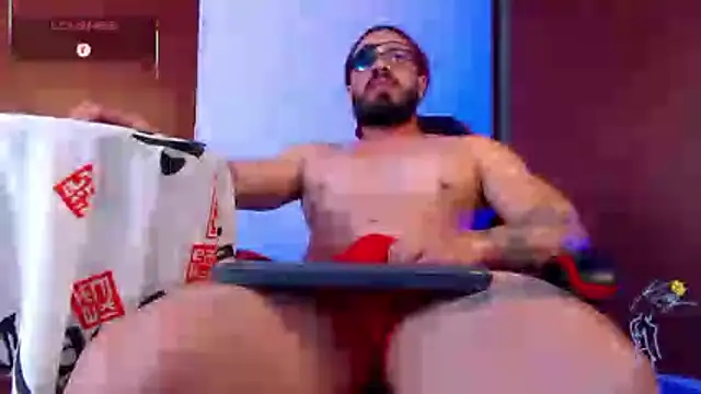 Snapshot of pirata_fitness chatting on 8, 7, 2026 pirata fitness online show from 8, 7, 2026