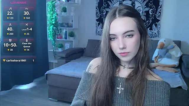 Snapshot of naugghtynikki chatting on 19, 9, 2025 naugghtynikki online show from 19, 9, 2025