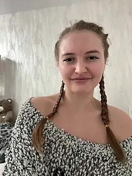 Snapshot of TesssaHart chatting on 2, 3, 2026 TesssaHart online show from 2, 3, 2026