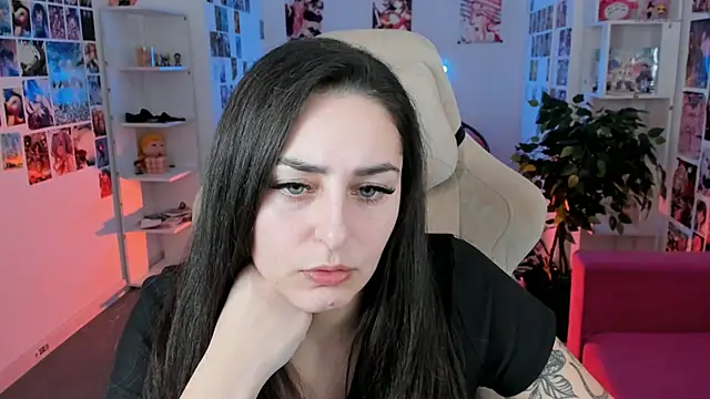 ValeriiMills online show from 3, 2, 2026