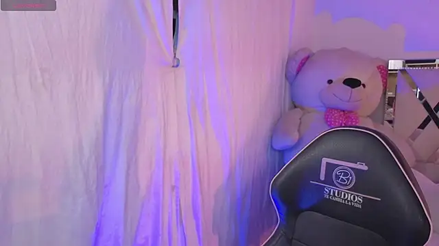 saaya tay online show from 8, 4, 2026