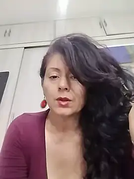 Snapshot of lunadicty chatting on 24, 5, 2026 lunadicty online show from 24, 5, 2026
