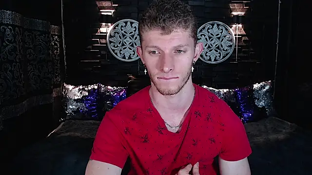 Snapshot of andrewxbi chatting on 15, 9, 2025 andrewxbi online show from 15, 9, 2025