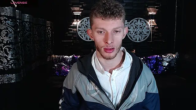 Snapshot of andrewxbi chatting on 12, 10, 2025 andrewxbi online show from 12, 10, 2025