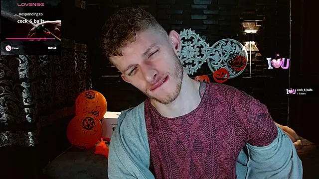 Snapshot of andrewxbi chatting on 25, 10, 2025 andrewxbi online show from 25, 10, 2025