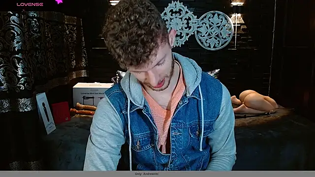 Snapshot of andrewxbi chatting on 5, 11, 2025 andrewxbi online show from 5, 11, 2025