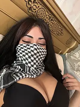 Snapshot of QueenLujaine chatting on 23, 10, 2025 QueenLujaine online show from 23, 10, 2025