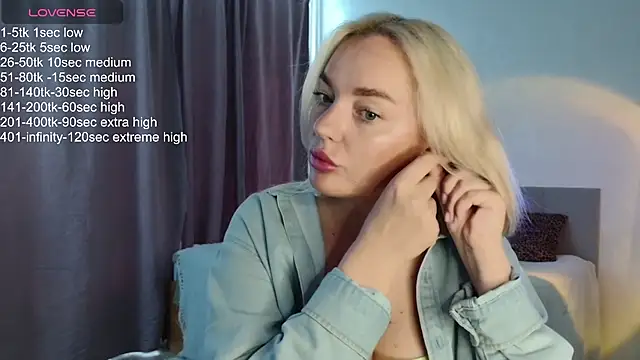 Snapshot of Eva___forever chatting on 23, 6, 2026 Eva forever online show from 23, 6, 2026