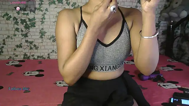 Snapshot of Trishna_love chatting on 19, 10, 2025 Trishna love online show from 19, 10, 2025