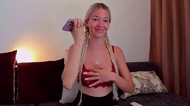 Snapshot of Melisa_Sun_ chatting on 28, 2, 2026 Melisa Sun online show from 28, 2, 2026