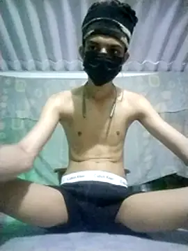 HannanKhan25 online show from 23, 2, 2026