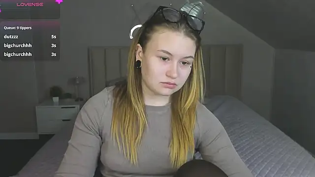 Snapshot of Christine_Wallker chatting on 15, 10, 2025 Christine Wallker online show from 15, 10, 2025