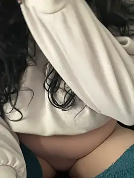 Snapshot of RaveBae chatting on 20, 2, 2026 RaveBae online show from 20, 2, 2026