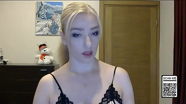 Wild Silk Desire online show from 15, 11, 2025