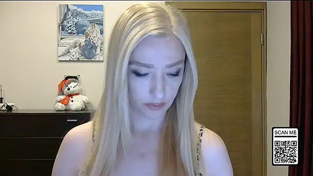 Wild Silk Desire online show from 16, 11, 2025