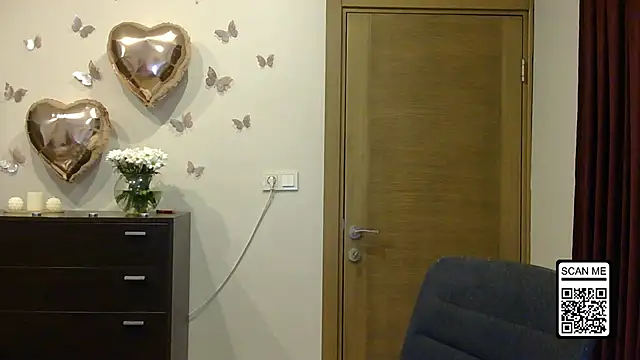 Snapshot of Wild_Silk_Desire chatting on 4, 5, 2026 Wild Silk Desire online show from 4, 5, 2026