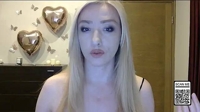 Snapshot of Wild_Silk_Desire chatting on 25, 5, 2026 Wild Silk Desire online show from 25, 5, 2026