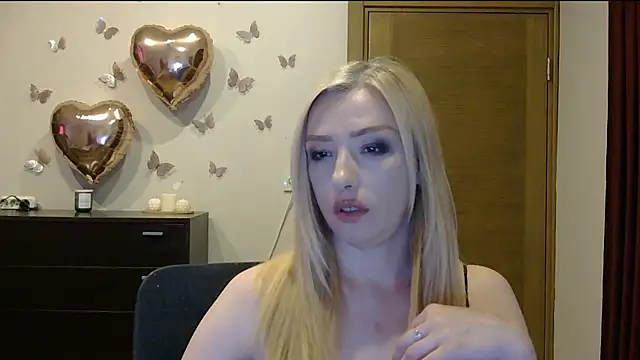Snapshot of Wild_Silk_Desire chatting on 23, 6, 2026 Wild Silk Desire online show from 23, 6, 2026
