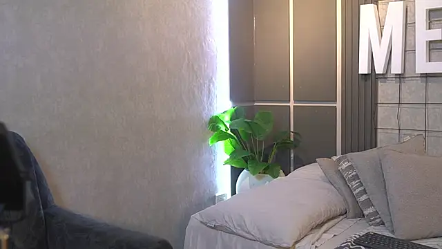 Snapshot of Susan_wall chatting on 30, 4, 2026 Susan wall online show from 30, 4, 2026