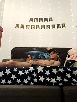 hotCOUPLEPETRA online show from 3, 4, 2026