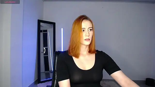 Snapshot of ANASTASIA_DOLL8 chatting on 27, 11, 2025 ANASTASIA DOLL8 online show from 27, 11, 2025