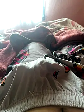 Snapshot of UncoolCaesium chatting on 20, 10, 2025 UncoolCaesium online show from 20, 10, 2025