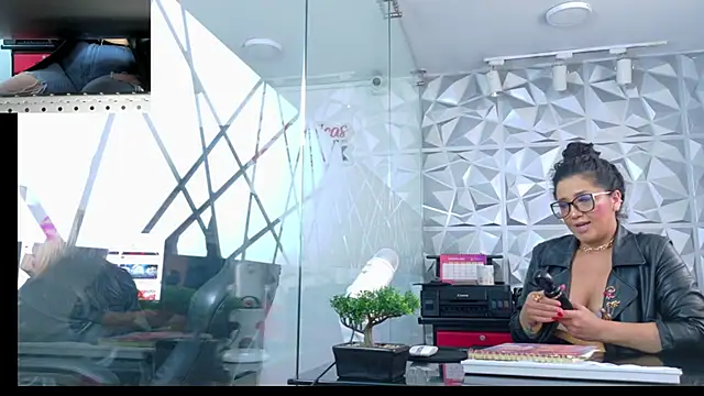 Dakota Rainbow22 online show from 14, 2, 2026