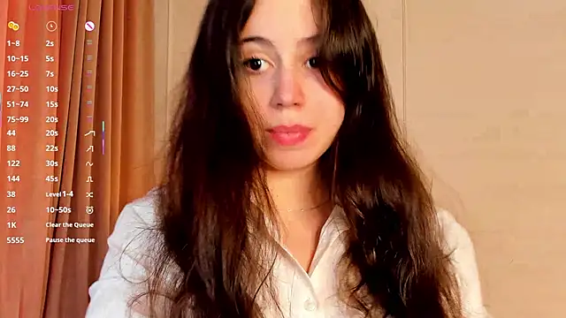 JulianaChapel online show from 16, 9, 2025