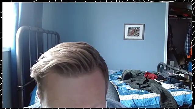 Snapshot of lustylyndon chatting on 13, 12, 2025 lustylyndon online show from 13, 12, 2025