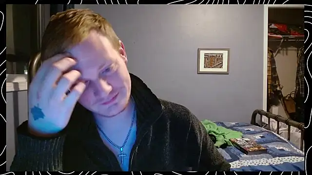 Snapshot of lustylyndon chatting on 17, 12, 2025 lustylyndon online show from 17, 12, 2025