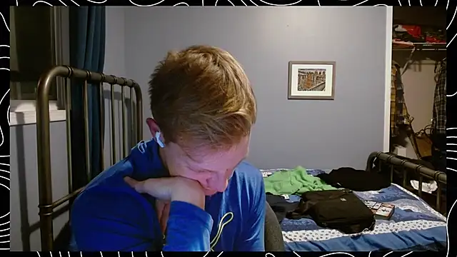 Snapshot of lustylyndon chatting on 18, 12, 2025 lustylyndon online show from 18, 12, 2025