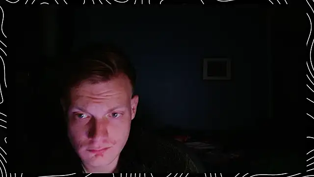 Snapshot of lustylyndon chatting on 20, 12, 2025 lustylyndon online show from 20, 12, 2025