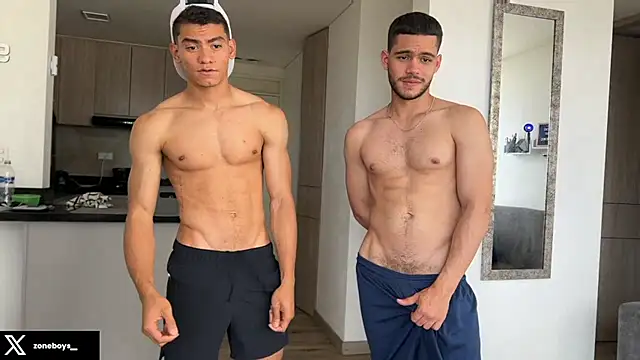 Snapshot of zoneboys chatting on 29, 7, 2026 zoneboys online show from 29, 7, 2026