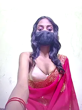 Snapshot of Riya_R24 chatting on 14, 10, 2025 Riya R24 online show from 14, 10, 2025