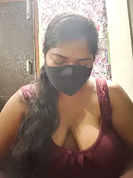 Snapshot of Liyaa_24 chatting on 21, 4, 2026 Liyaa 24 online show from 21, 4, 2026