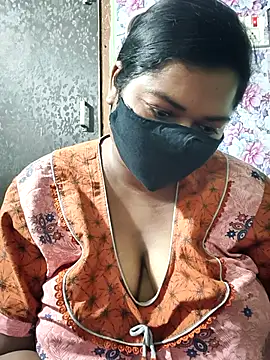 Snapshot of Liyaa_24 chatting on 28, 4, 2026 Liyaa 24 online show from 28, 4, 2026