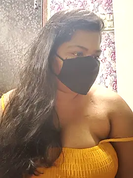 Snapshot of Liyaa_24 chatting on 8, 5, 2026 Liyaa 24 online show from 8, 5, 2026