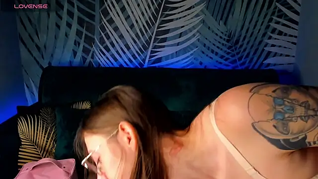 ChristyCrayme online show from 21, 11, 2025