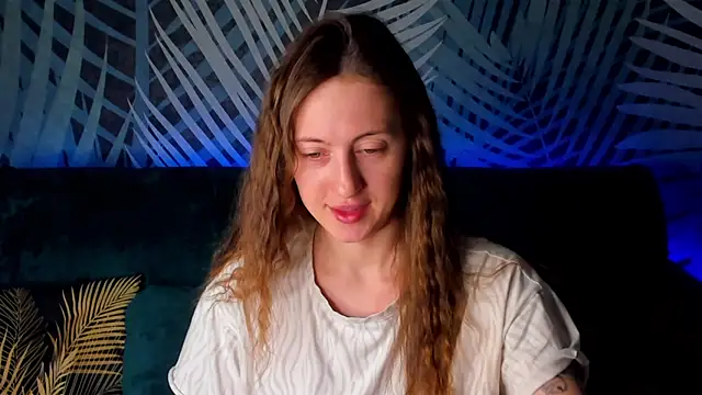 ChristyCrayme online show from 4, 2, 2026