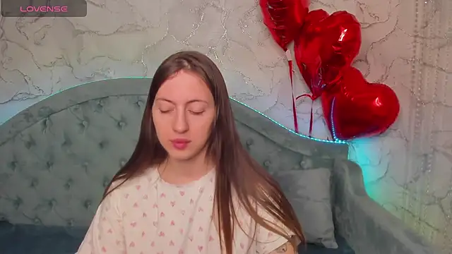 ChristyCrayme online show from 11, 2, 2026